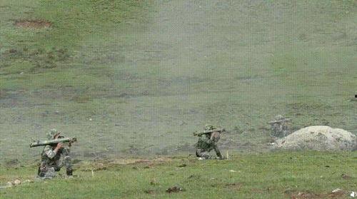 国产单兵火箭筒图片视频  第2张